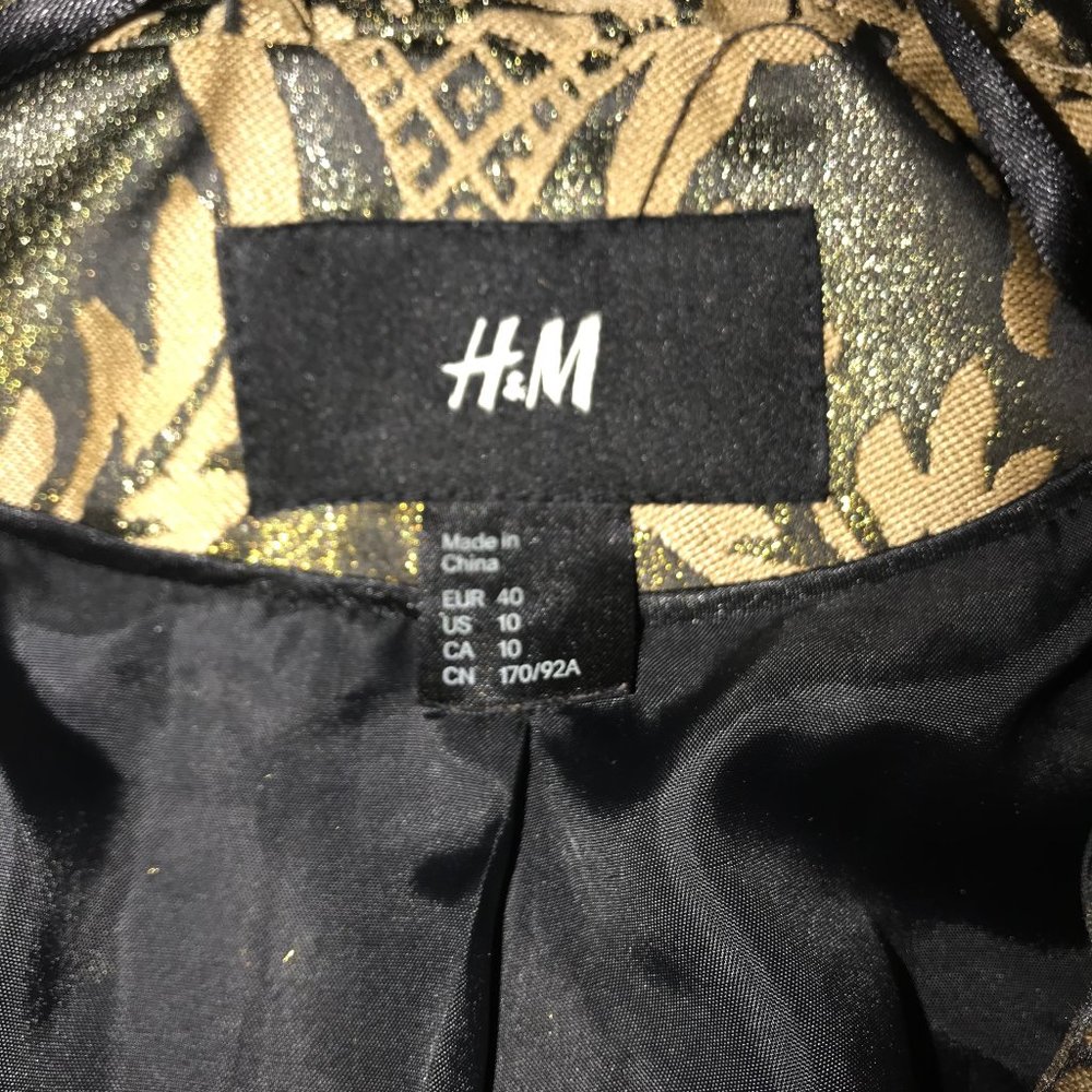 H&M Patterned Blazer! - Picture 3 of 3